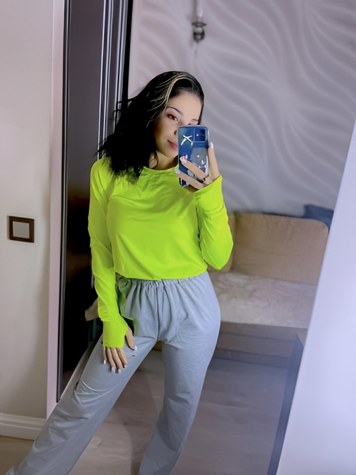 Дарья привлекальеная девушка из Сызрани цена от 2500 руб