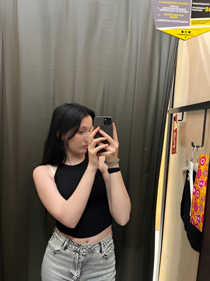 Лина привлекальеная девушка из Сызрани цена от 1500 руб