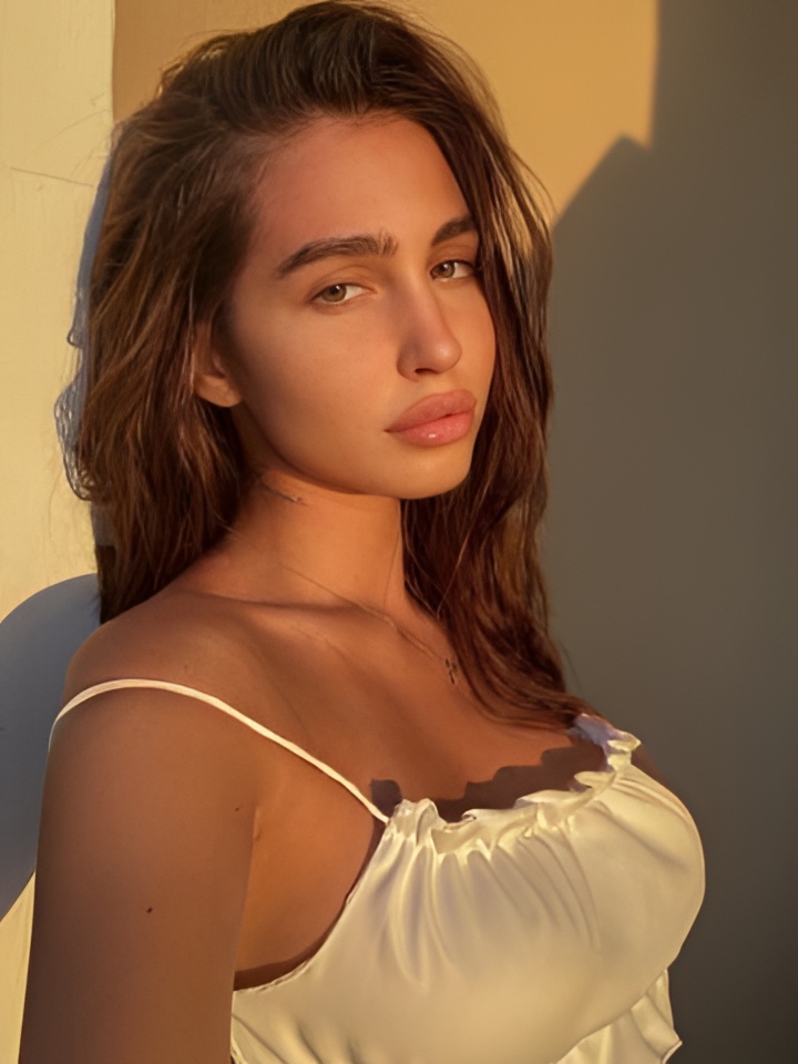 Индивидуалка Жасмин, доступна для личного знакомства от 2000 руб