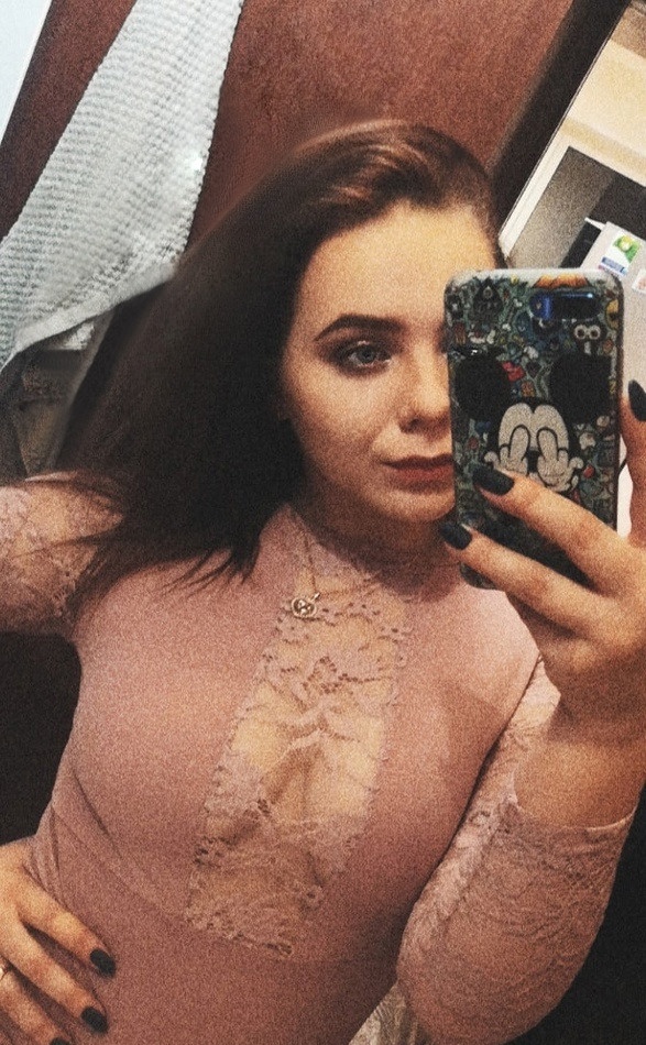 Карина привлекальеная девушка из Сызрани цена от 3500 руб