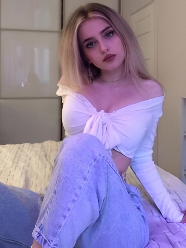 Ната привлекательная девушка из Сызрани цена от 10000 руб