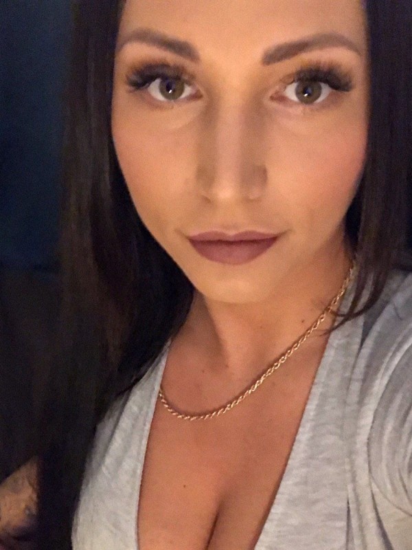 Тамара привлекательная девушка из Сызрани цена от 3000 руб