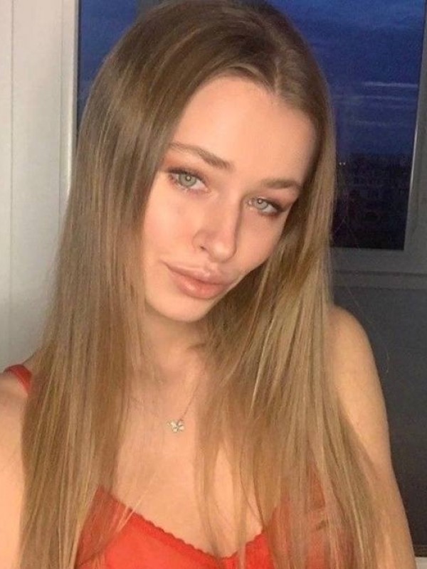 Лада привлекательная девушка из Сызрани цена от 3000 руб